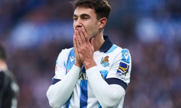 Martin Zubimendi lên tiếng bỏ ngỏ tương lai, Arsenal lo sốt vó