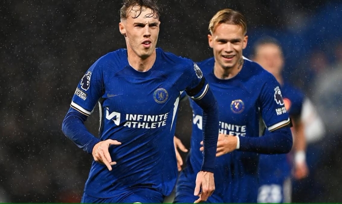 Gạt bỏ Mudryk, Chelsea trao áo số 10 cho ngôi sao mới