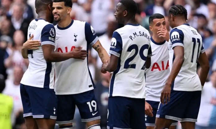 Phòng thay đồ Tottenham 'dậy sóng' sau khi sa thải Postecoglou