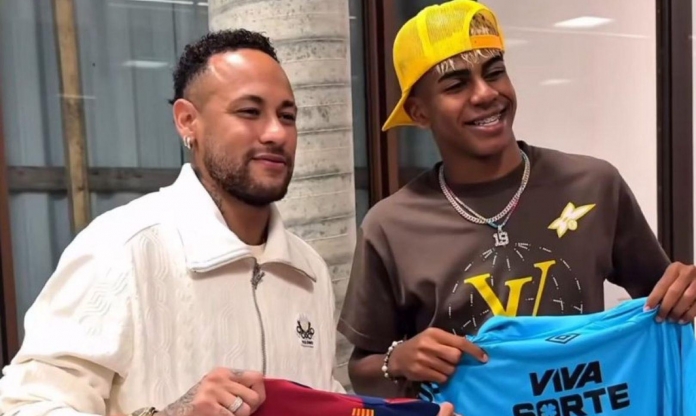 Deco: 'Lamine Yamal khiến tôi liên tưởng tới Neymar'