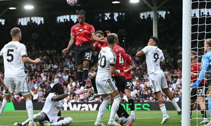 MU bị tố hưởng bàn thắng 'không hợp lệ' trước Fulham