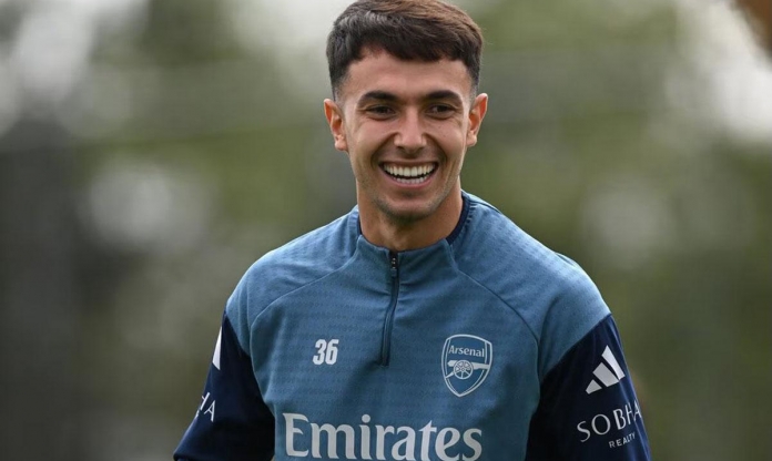 Arne Slot bất ngờ gọi tên Zubimendi trước đại chiến Arsenal