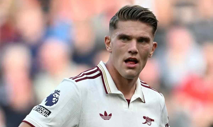 Viktor Gyokeres như 'tàng hình' trước Liverpool