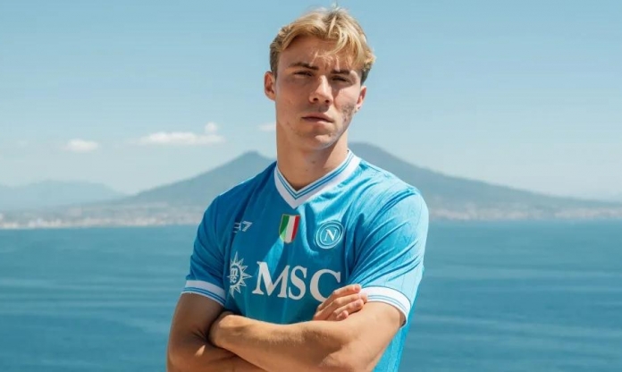 Rasmus Hojlund phá vỡ sự im lặng sau khi rời MU