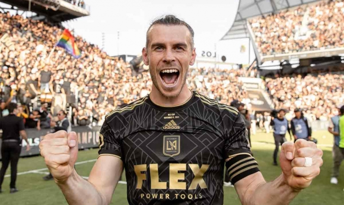 Gareth Bale bất ngờ trở lại sân cỏ sau 2 năm!