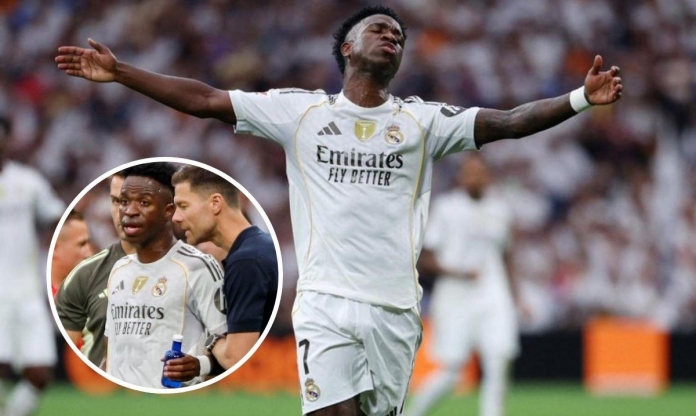 Vinicius bức xúc với quyết định khó hiểu của Xabi Alonso