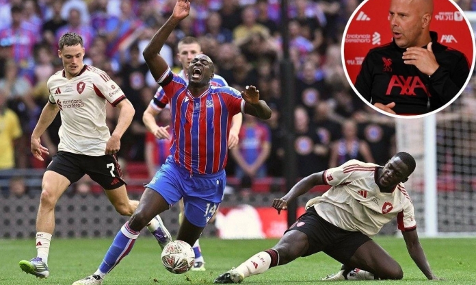 HLV Liverpool chỉ thẳng sức mạnh đáng gờm của Crystal Palace