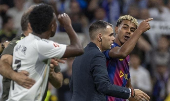 CĐV Barca nổi giận vì Yamal 'quá non', gọi tên Messi