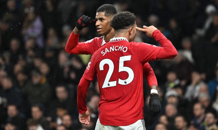 'Cừu đen' của MU có thể quay lại đội bóng cũ