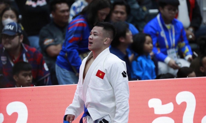 Loại sớm ở SEA Games, VĐV Việt Nam vô địch thế giới xin lỗi NHM