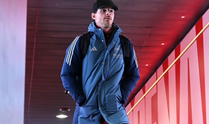 Tại sao Declan Rice vắng mặt khi Arsenal đánh bại Aston Villa?