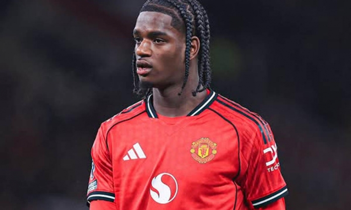 Ayden Heaven bất đắc dĩ đi vào lịch sử MU