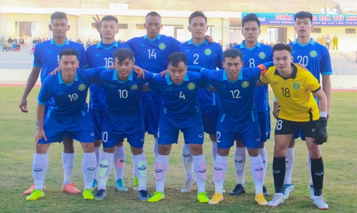Đội bóng Việt Nam chỉ có 4 cầu thủ để chuẩn bị cho giải quốc gia