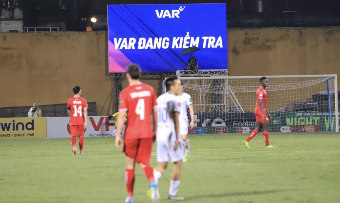 VAR gây tranh cãi ở V-League, Trưởng ban Trọng tài VFF nói gì?