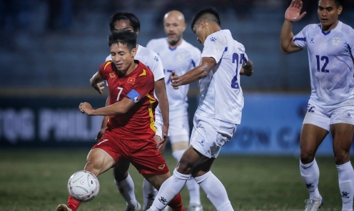 Vé xem ĐT Việt Nam đấu Philippines rẻ hơn 1 bát phở vẫn... ế
