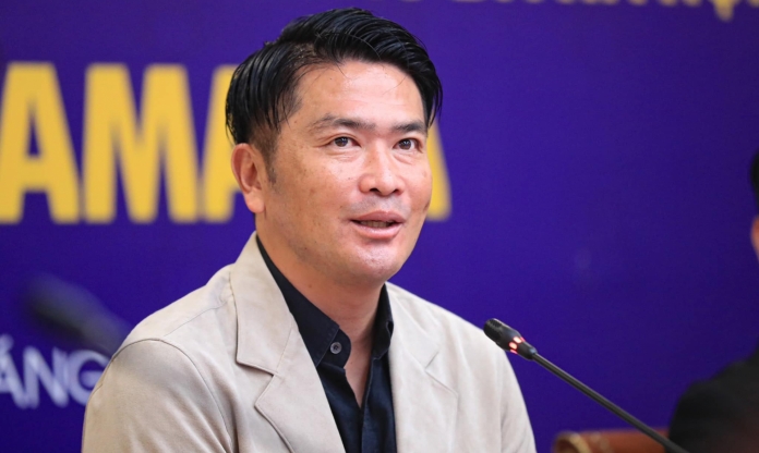 HLV Nhật Bản so sánh cầu thủ Việt Nam với Thái Lan ở J-League