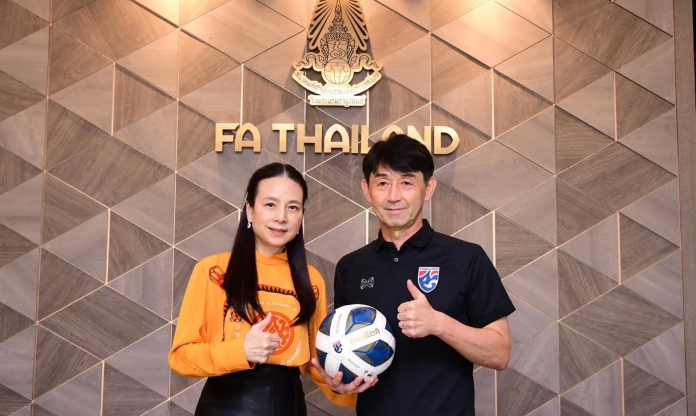 HLV ĐT Thái Lan nhận 'quà lớn' trước vòng loại World Cup