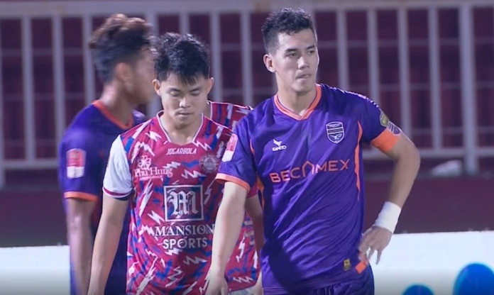 Tiến Linh mờ nhạt, Bình Dương bại trận trước TP.HCM