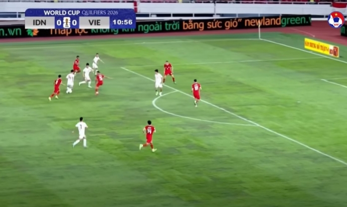 CĐV Đông Nam Á chê thậm tệ mặt cỏ sân đấu trận Việt Nam thua Indonesia