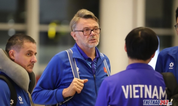 HLV Troussier rời Việt Nam, không dự đám cưới của Quang Hải