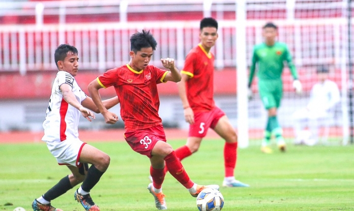 Các cầu thủ Việt Nam đấu 'quân xanh' trước giải Đông Nam Á