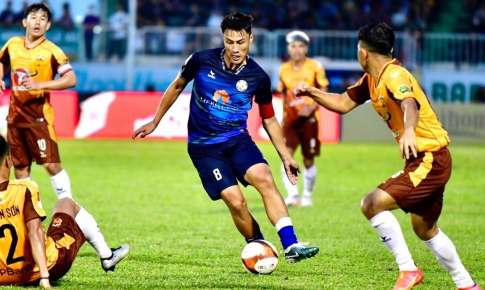 Cầu thủ Việt kiều chia tay Á quân V-League