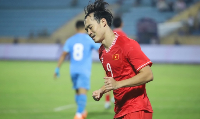 Hé lộ khả năng Văn Toàn phục hồi chấn thương trước AFF Cup