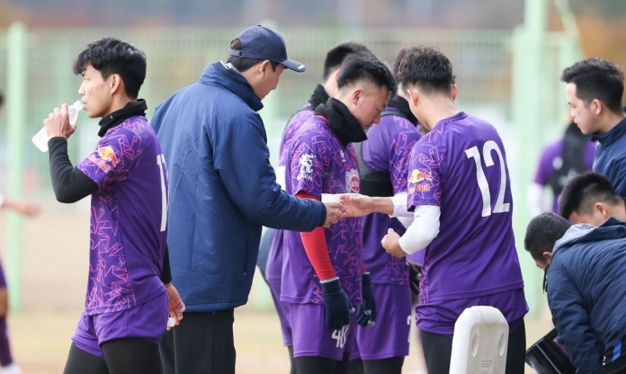 Xác định cầu thủ đầu tiên bị loại khỏi ĐT Việt Nam ở AFF Cup