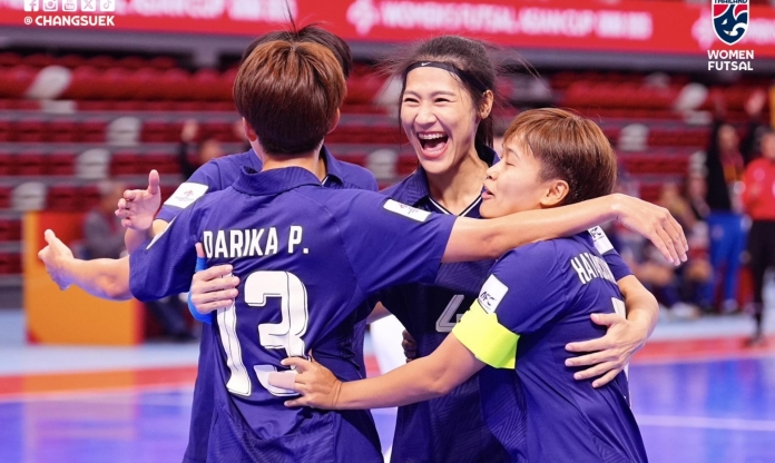 Thắng 5-2, tuyển Thái Lan tiến sát vé World Cup