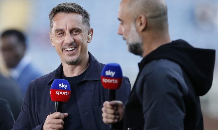 Gary Neville khuyên nhủ tân CEO MU