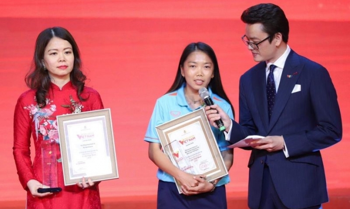 Huỳnh Như nói lời xúc động ngày ĐT nữ Việt Nam nhận giải thưởng cao quý