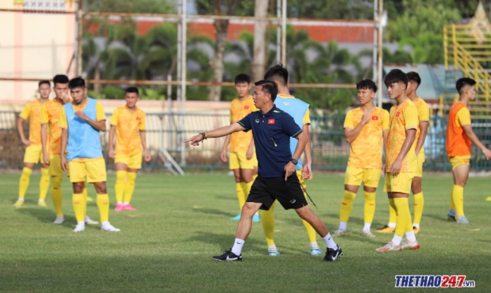 CĐV Thái có hành động bất ngờ với U23 Việt Nam