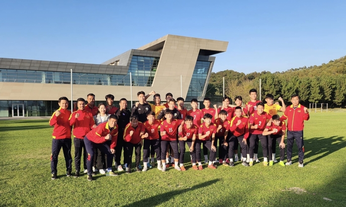 U18 Việt Nam nhận 'quà lớn' tại Hàn Quốc