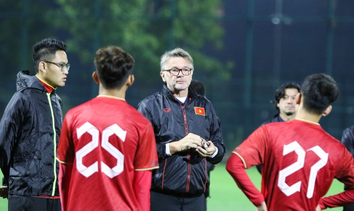 HLV Troussier đón tin không thể vui hơn ở VL World Cup