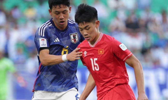 Cầu thủ ĐT Việt Nam bất ngờ gây sốt trên trang chủ Ngoại hạng Anh