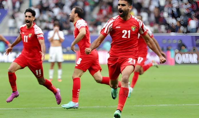 Thắng 'điên rồ' Iraq, Jordan giành vé vào tứ kết Asian Cup