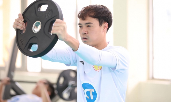 Văn Toàn dính chấn thương trước VL World Cup