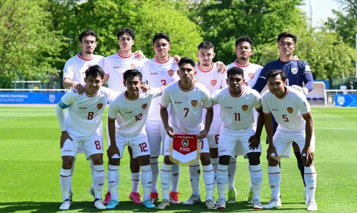 'U23 Indonesia bị trọng tài hãm hại'