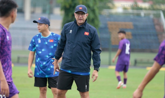 HLV Roland: 'U16 Việt Nam đủ trình độ để giành chiến thắng'