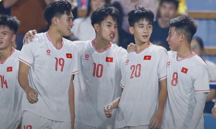 'Hot boy' Gia Bảo lập công, U17 Việt Nam có chiến thắng đầu tiên ở giải châu Á