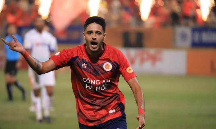 Ngoại binh rực sáng, CAHN vươn lên đỉnh bảng V-League