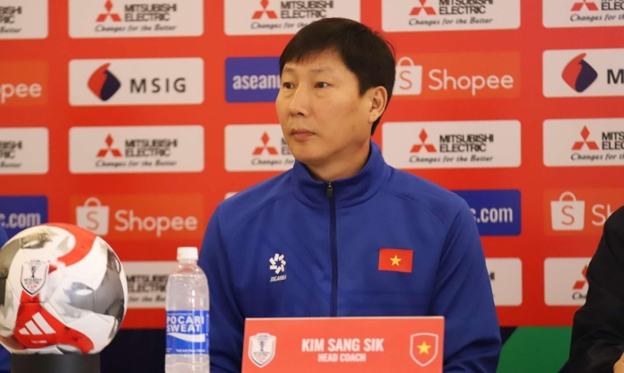 HLV Kim Sang Sik: 'ĐT Việt Nam may mắn vì có Xuân Son'