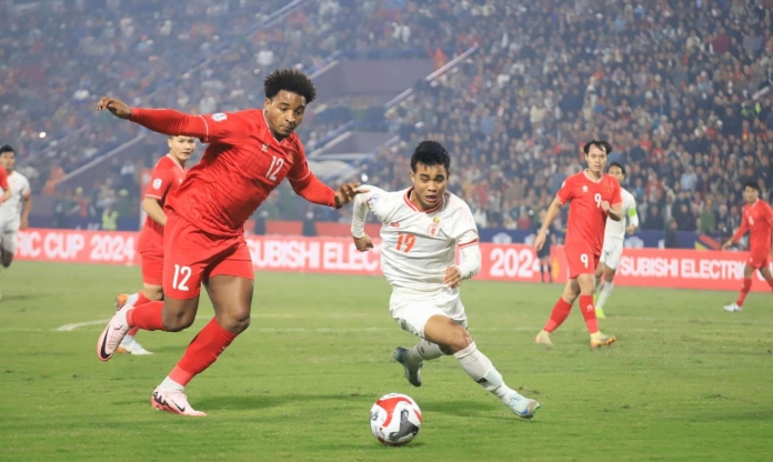 Trực tiếp Việt Nam 0-0 Myanmar: Xuân Son liên tiếp bắn phá