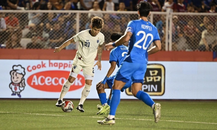 CĐV Thái Lan đổ lỗi cho mặt sân khiến đội nhà thua đau Philippines