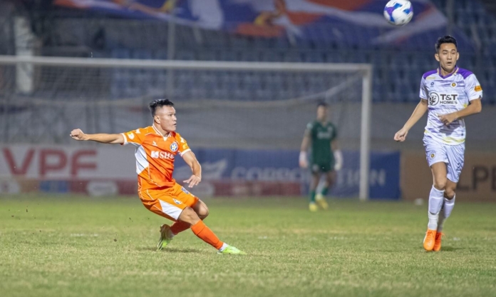 Cựu cầu thủ ĐT Việt Nam nói gì về tình huống phạm lỗi thô bạo?