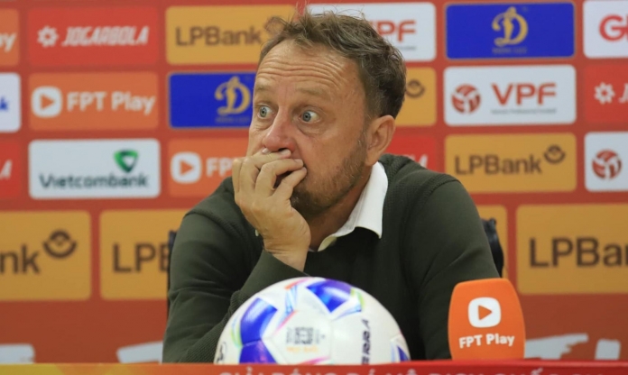 Thua Viettel, HLV Polking nói thẳng về cơ hội CAHN vô địch V-League