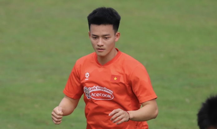 Vừa sang Trung Quốc, tiền đạo U22 Việt Nam nhận tin vui chưa từng có