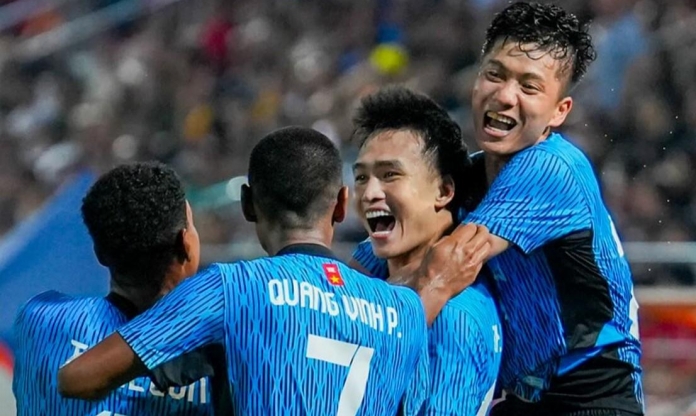 Loạt sao ĐT Việt Nam ghi bàn, CAHN vào bán kết Cúp Quốc gia 2024/25