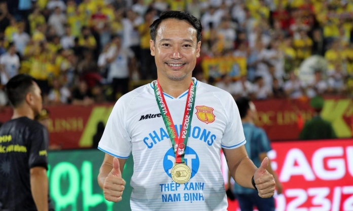 Thắng 3-0, HLV Vũ Hồng Việt khiêm tốn: 'Hà Nội vẫn có thể vô địch'