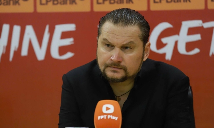 HLV Popov: 'Đáng ra Viettel phải ghi 4 bàn trong hiệp 1'